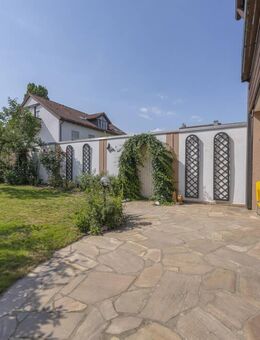 SOPART IMMOBILIEN - Familienfreundliches Reiheneckhaus mit viel Wohnfläche - gute Lage in Germering - Germering