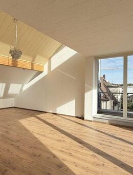 Architektur trifft Alltagstauglichkeit: Reiheneckhaus mit Mega-Studio & Dachterrasse - Mühlheim (Main)