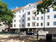 Investieren nahe Brüsselerkiez: VERMIETETE Kapitalanlage mit Südwest-Balkon - Hallo Altersvorsorge! - Berlin