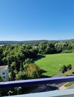 Traumhafter Blick von oben + 2-Zimmer-ETW mit 2 Loggien Bezugsfrei ab sofort + Sehr gepflegte Anlage - Bayreuth