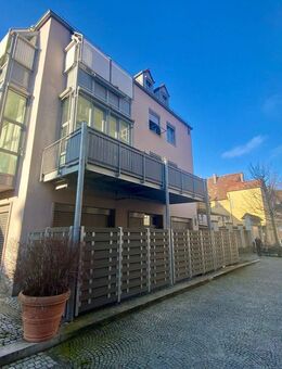 2-Zimmer EG-WHG mit Terrasse und eigenem Stellplatz im Zentrum von Kitzingen - Kitzingen