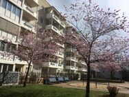 Große 3-Raumwohnung im Zentrum von Gera-Lusan mit Aufzug und Balkon. Bald verfügbar. - Gera