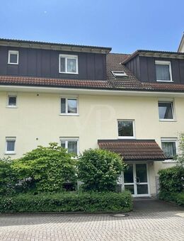 SCHÖNE ETAGENWOHNUNG MIT GROSSEM BALKON UND GUTER RENDITE - Radebeul