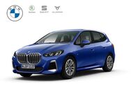 BMW 220 Active Tourer, M Sport Head, Jahr 2024 - Leipzig