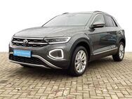 VW T-Roc, 1.0 TSI Style Dig, Jahr 2023 - Hannover