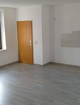 Ruhige 2-Raum-Wohnung in zentraler Lage - Reichenbach (Vogtland)