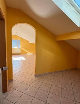Sanierte 2-Zimmer-ETW mit schönem Ausblick in Nidderau-Windecken - Nidderau
