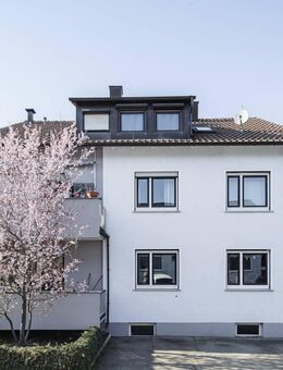Traumhaftes Familiennest - Großzügige Erdgeschosswohnung mit Garten, Balkon uvm. - Stuttgart