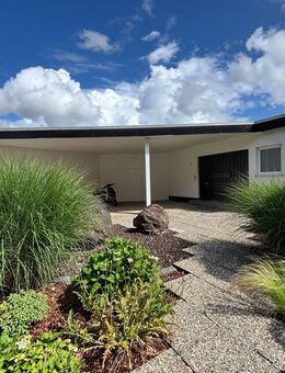 Modernisiertes Architektenhaus mit Pool und Garten in ruhiger Lage – Wohnen auf höchstem Niveau! - Runkel