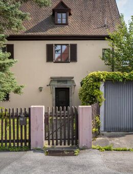 Einzigartiges Schmuckstück: Denkmalgeschütztes Einfamilienhaus in ruhiger Lage von Schwabach - Schwabach
