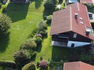 Landhaus mit Einliegerwohnung in Vachendorf - großes Gartengrundstück an Bachlauf + Bauplatz - Vachendorf