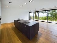 EXKLUSIV - EXKLUSIVER - Himbeergrund purer Luxus auf ca. 210 m² Wohnfläche - Glattbach