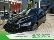 Skoda Fabia, Drive Vorb VZE Digi vo hi LichtAssist SpurAssist Connect Sunset 4xEFH Armlehne Metallic, Jahr 2022 - Beilngries