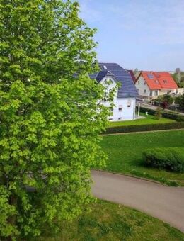 3 -Raum-Wohnung mit Balkon in Regis-Breitingen - Regis-Breitingen