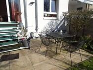 Exclusive, gepflegte 3 Zimmer Maisonettewohnung mit EBK, persönlichem Garten und Stellplatz mit E- Anschluß in Schlebusch - Leverkusen