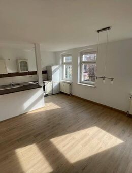 Rasberg: 3-Zimmer-Bad-Küche inkl. EBK in ruhiger Lage - Zeitz