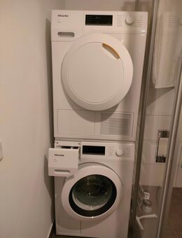 Miele WCA 032 WPS Waschautomat 7kg 1400 U, Miele TCA 230 WP Wärmepumpentrockner A++ 7kg Fragrance Dos - Villingen-Schwenningen