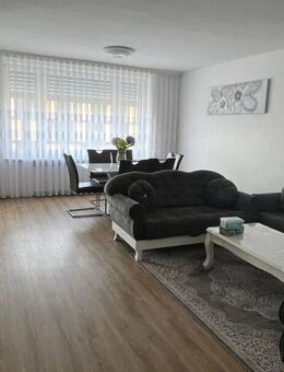 Rgbg Osten - 3 Zimmer Wohnung mit Balkon und Aufzug - Regensburg