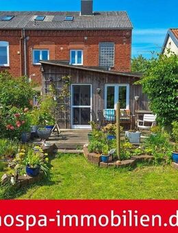 Ganz nah an der Eider! Großes Wohnhaus mit Garten, Garage und PKW-Stellplatz - Tönning