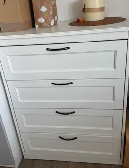 Günstige Komoden und 1 Wäscheschrank,in Berlin Wilmersdorf - Berlin Charlottenburg-Wilmersdorf