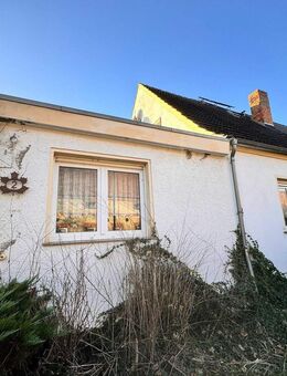 provisionsfreie Doppelhaushälfte mit Brunnen, Garten u. Nebengelass - Oschersleben (Bode)