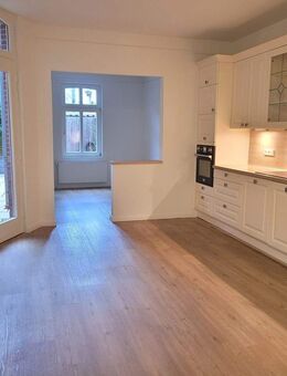 Wohnen im Herzen der Altstadt - Modern renovierte Erdgeschosswohnung mit Terrasse - Leer (Ostfriesland)