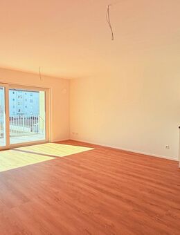 .... AIGNER - exklusive, geschmackvolle Neubauwohnung im 1.OG mit großzügigem Balkon und EBK ... - Waldkraiburg