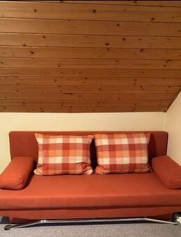 Schlafsofa mit Stauraum – sehr gut erhalten, gemütlich & praktisch! - Eime