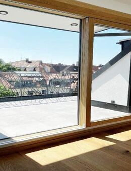 Exklusive 4-Zimmer-Maisonette-Wohnung in bester Lage direkt am Englischen Garten - München