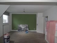 Attraktive 3,5-Zimmer-Dachgeschosswohnung mit Balkon und EBK in Herdecke - Herdecke