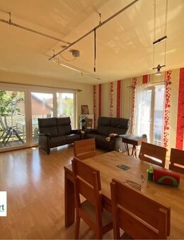 KOMFORTABLE 3 ZKB WOHNUNG, BALKON UND STELLPLATZ IN TOP LAGE - Perl