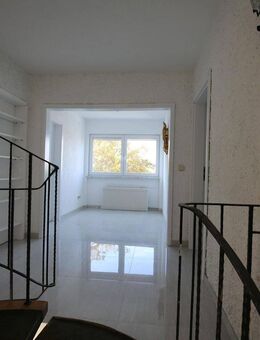 Exklusives Eckreiheneckhaus in Bestlage, modernisiert, energieeffizient und bezugsfertig!Frankenthal - Frankenthal (Pfalz)
