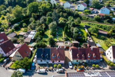 Ihr neues Zuhause: Doppelhaushälfte mit Terrasse und Garten in ruhiger Lage von Thüngen