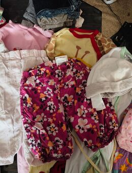 XXL Mädchenpaket Gr 62/68 - Halle (Saale)