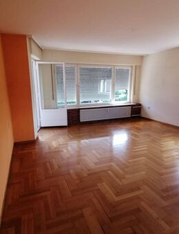 4 Zimmer 1. OG Wohnung in Stuttgart-Möhringen im Randbereich des beliebten Märchenviertels - Stuttgart