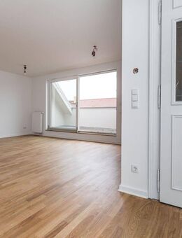 Frisch sanierte 2-Zimmer-Dachgeschosswohnung zum Wohlfühlen - Leipzig