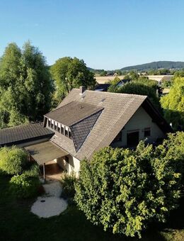 Familien(t)raum mit Perspektive - Zweifamilienhaus auf großem Grundstück mit Ausbauoption - Bad Oeynhausen