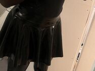 Sissy/ Femboy sucht Gesellschaft - Berlin Mitte