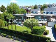 Imposante Unternehmervilla mit Traumblick - Nieder-Olm