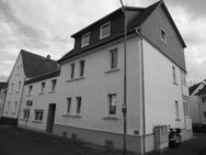 Saniertes, modernisiertes Wohn- und Geschäftshaus: 3 Wohnungen mit Gewerbefläche! - Gießen