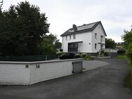 Freistehendes 2-1/2-geschossiges 1-Familienwohnhaus mit Einliegerwohnung - Lippstadt