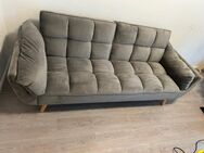 Couch mit schlaf Funktion. - Bernburg (Saale) Zentrum