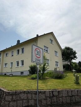 Schöne 4-Zimmerwohnung mit Terrasse, großem Garten und EBK o. Makler!!! - Offenburg