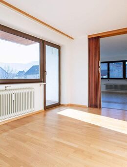 Endlich Platz für alles - 4,5-Zimmer Wohnung mit Garage für Ihr Wohnmobil oder Boot in Lauchringen - Lauchringen