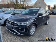 VW T-Roc, 1.0 TSI Life LEDPLUS, Jahr 2024 - Hohenwestedt