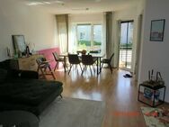 schick, mod. Whg. mit EBK, Südbalkon, Laminat, Innenbad m. Du+Wa, TG-SP, vorr. ab Sept. 25 - Hattersheim (Main)