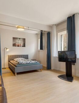 Frisch renoviertes Studio-Apartment auf dem Ku´damm zur Eigennutzung oder Kapitalanlage - Berlin