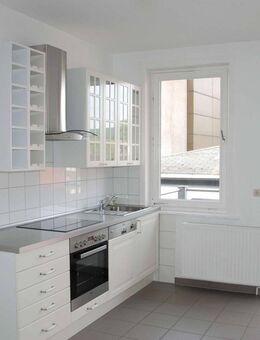 helle 4-Zimmer-Wohnung im 2. OG mit Einbauküche - Osterode (Harz)