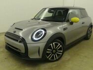 MINI Cooper S, E 3T Classic Trim H&K, Jahr 2023 - Paderborn