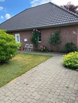 Wunderschöner Bungalow, ca. 110 m² Wohnfläche, 4 Zimmer, auf ca. 500m² Grundstück in 2. Reihe. - Bredstedt